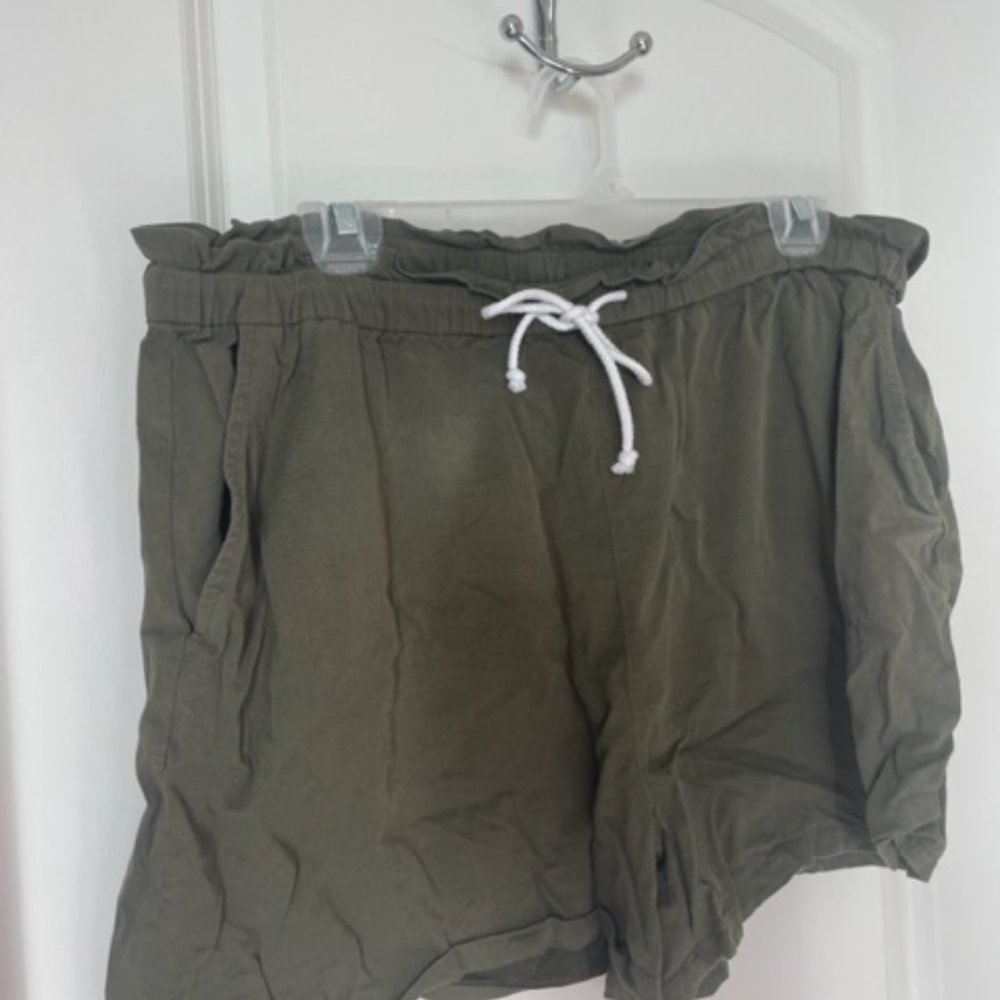 Abound - Tie Waist Lightweight Shorts - Picture 4 of 6